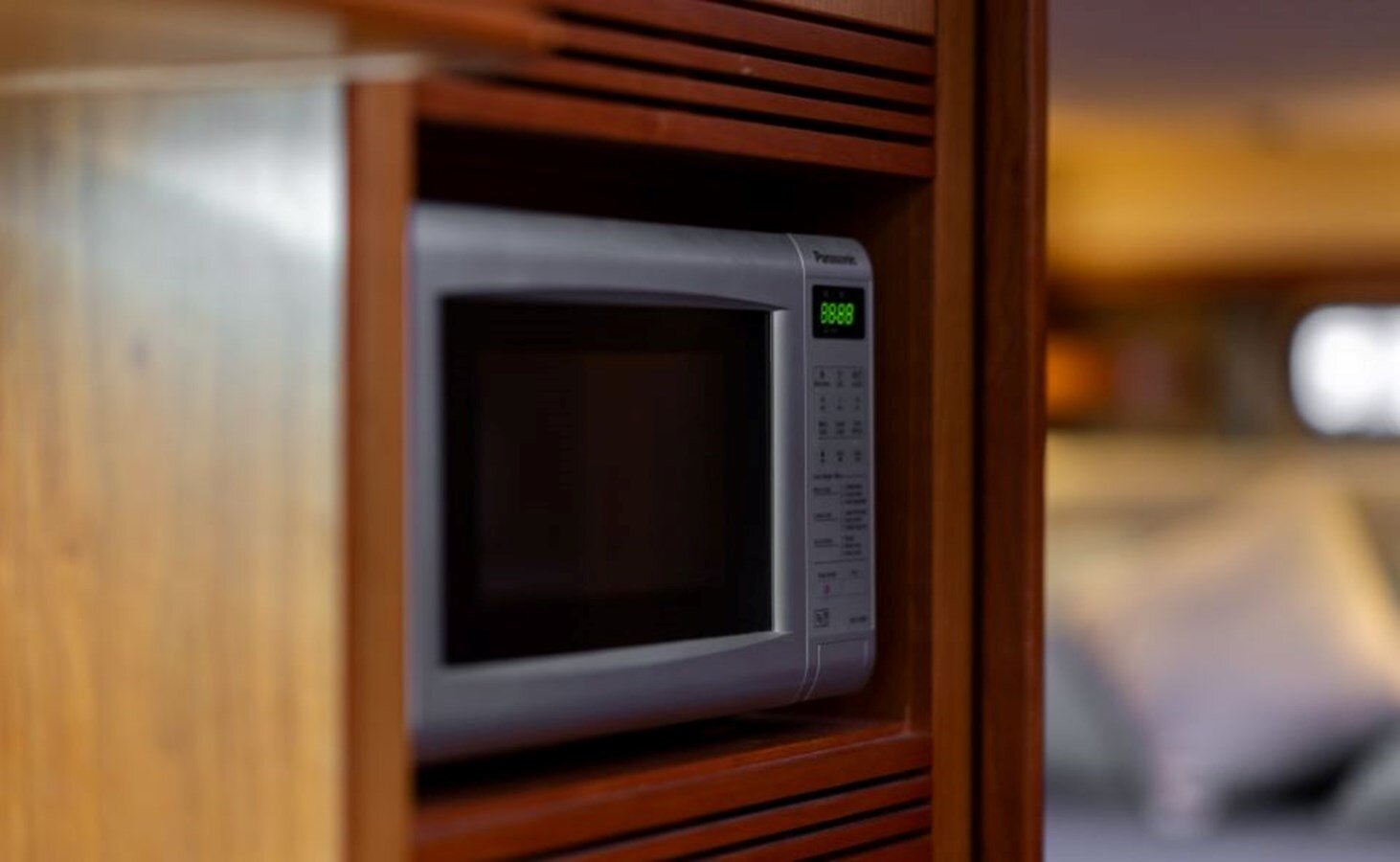 2011-discovery-55-9-891c72