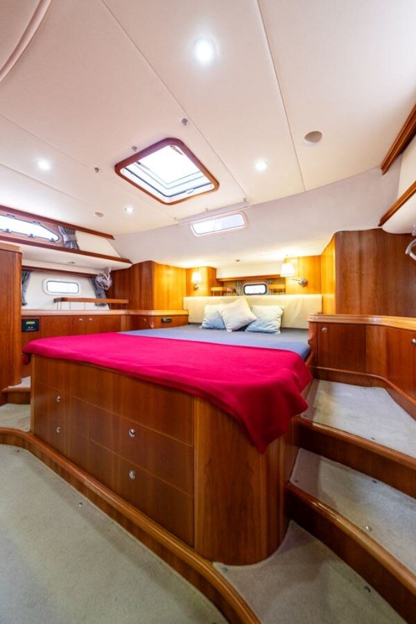 2011-discovery-55-9-891c72