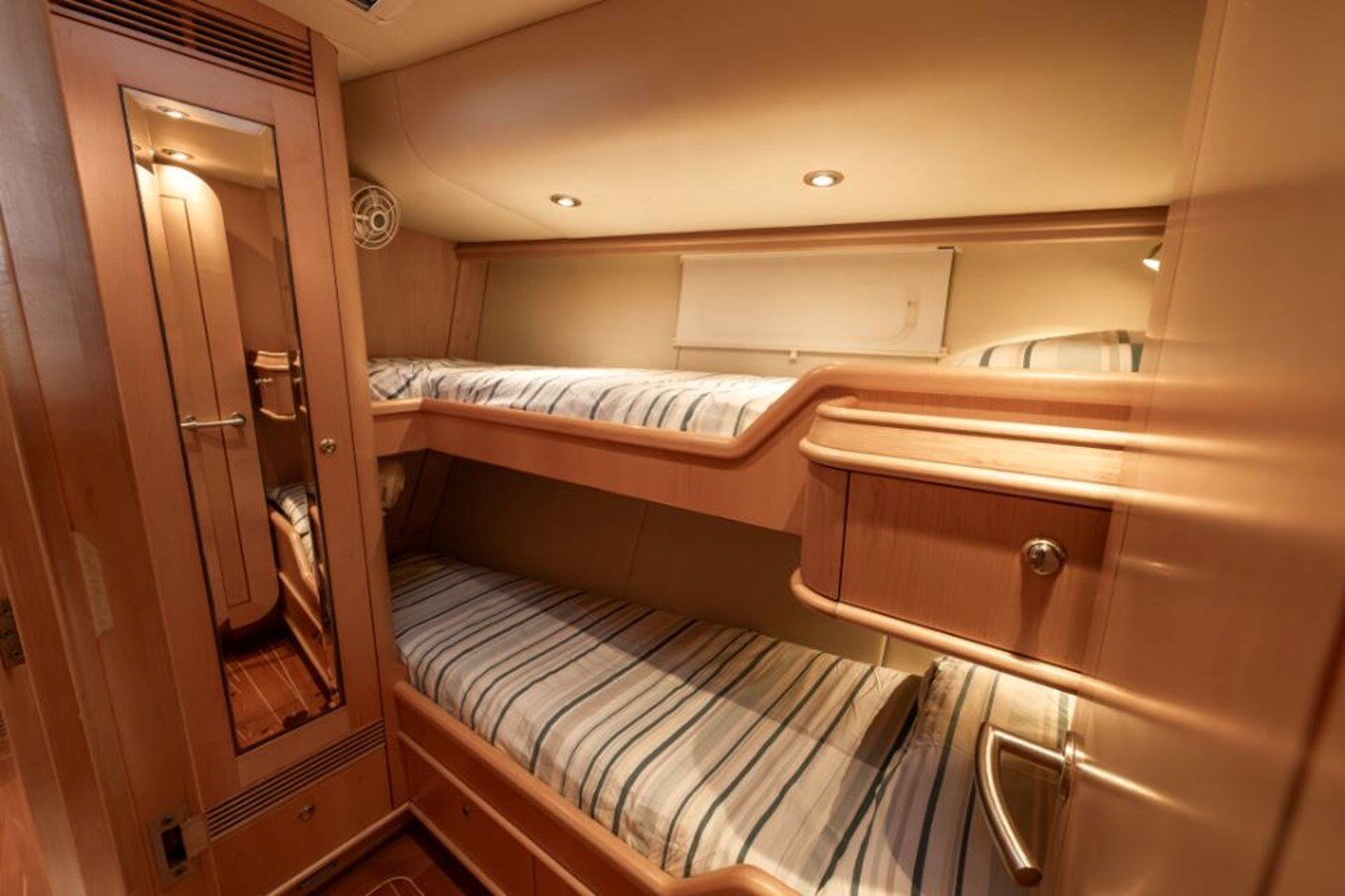 2011-discovery-67-647b5b