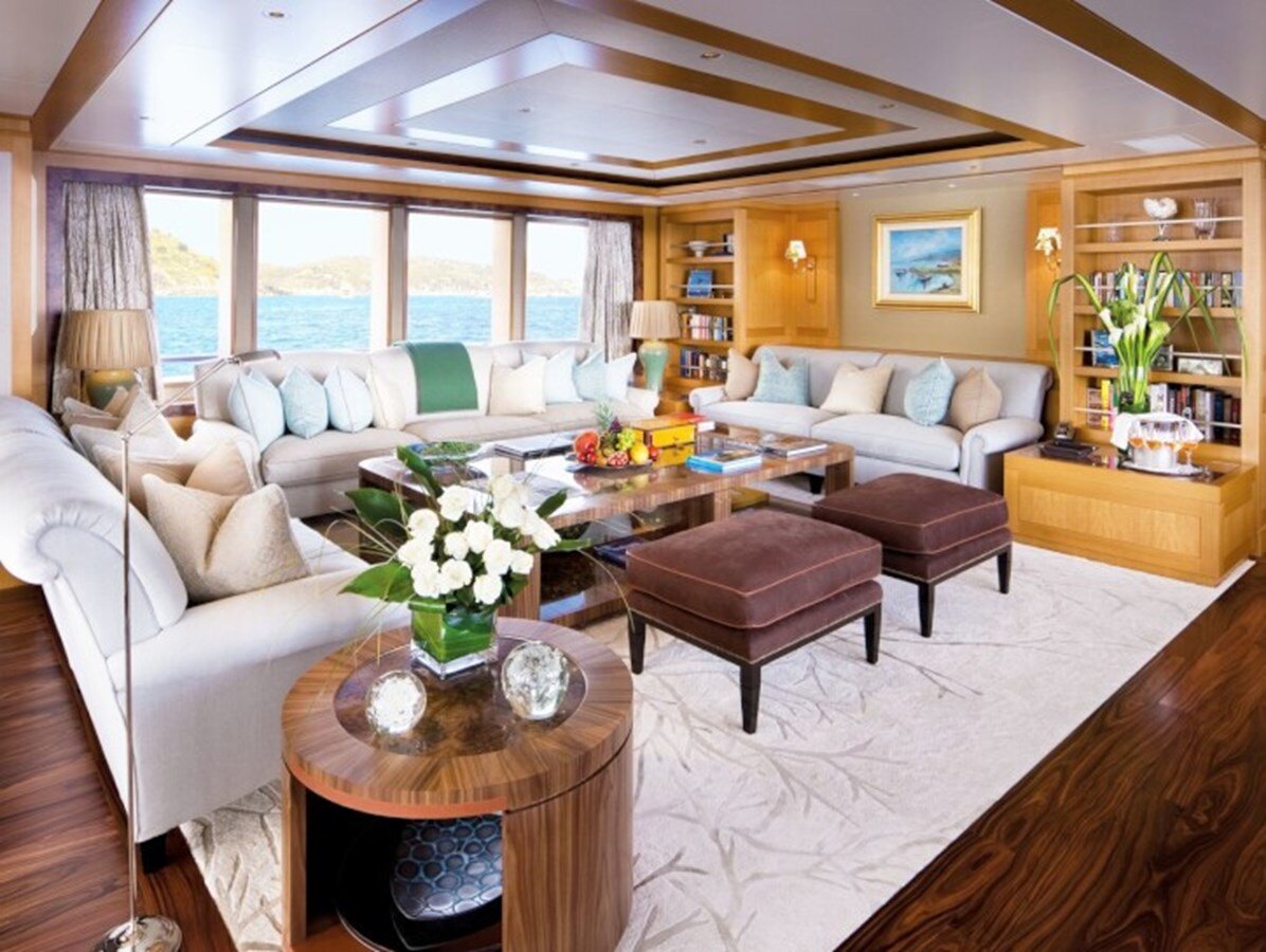 2011 FEADSHIP 206' 9