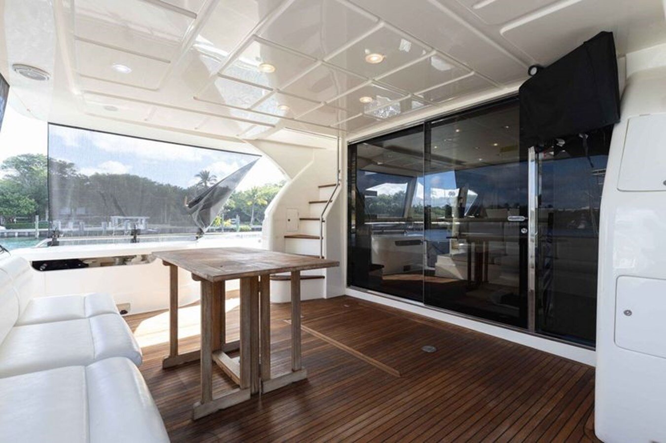 2011-ferretti-75-1-0ced0f