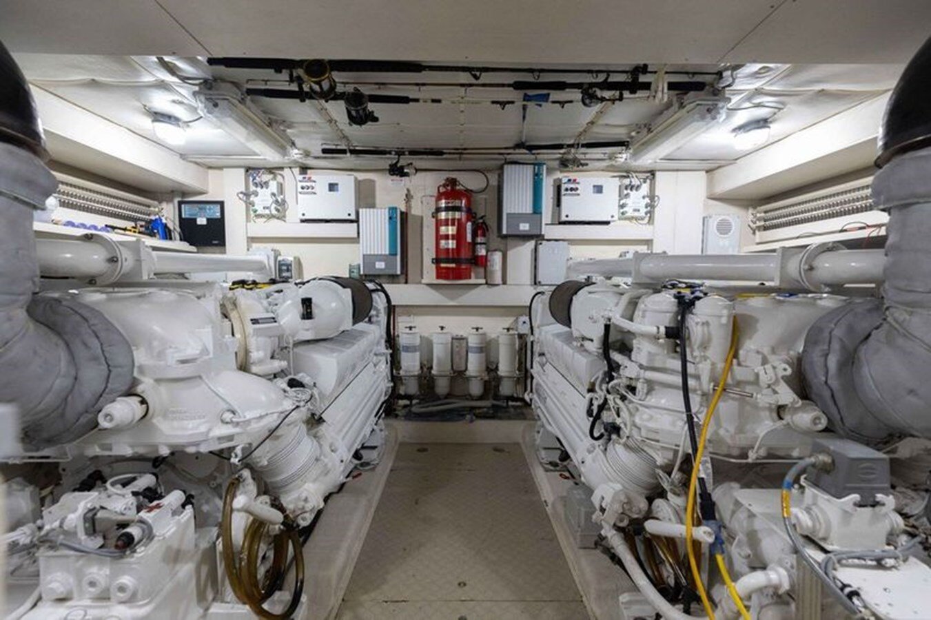 2011-ferretti-75-1-0ced0f