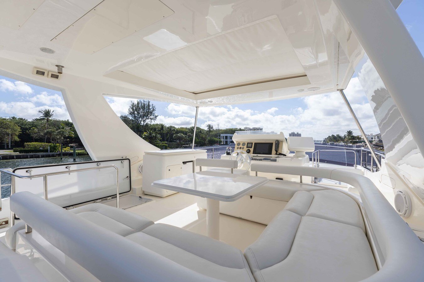 2011-ferretti-75-1-0ced0f