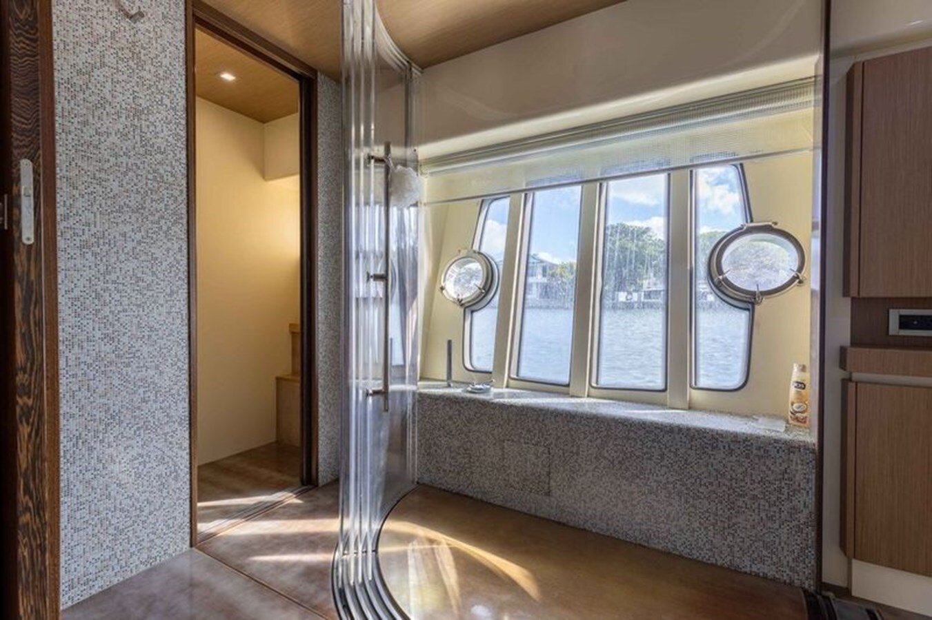 2011-ferretti-75-1-0ced0f