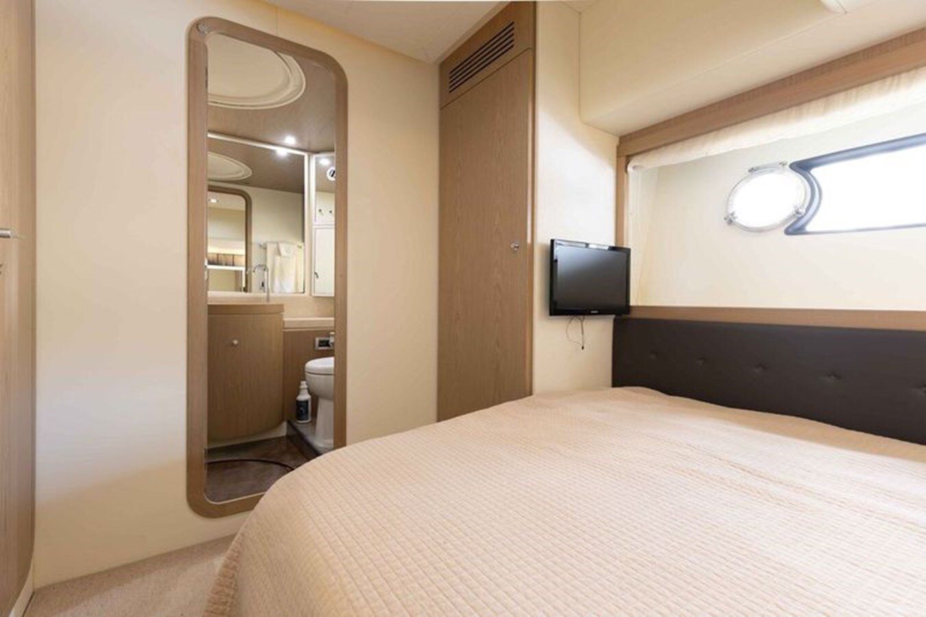 2011-ferretti-75-1-0ced0f