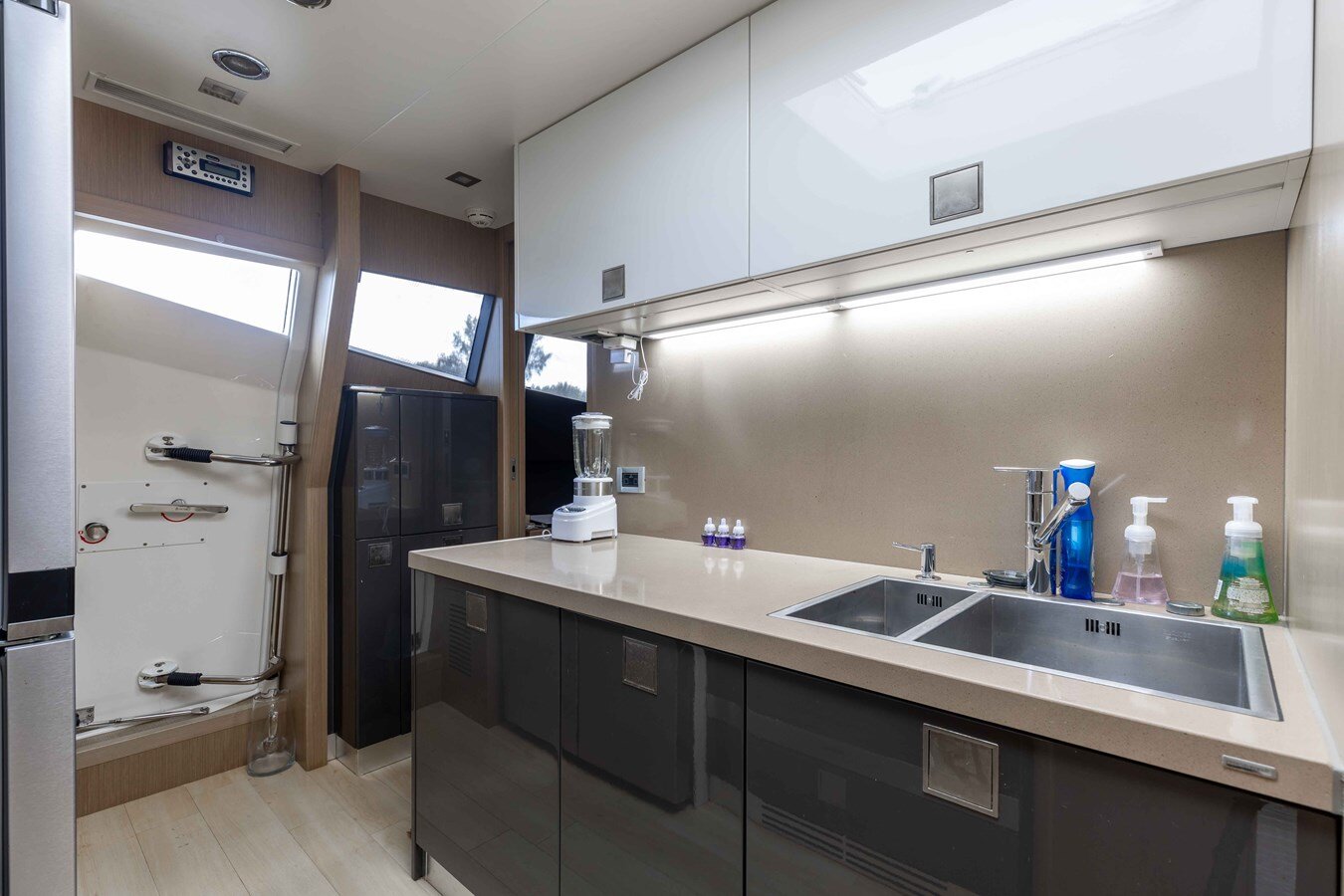 2011-ferretti-75-1-0ced0f