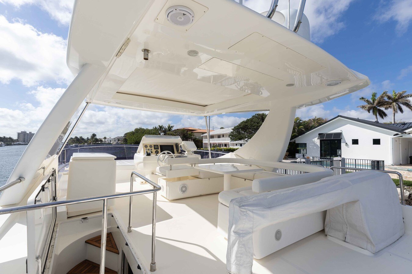 2011-ferretti-75-1-0ced0f