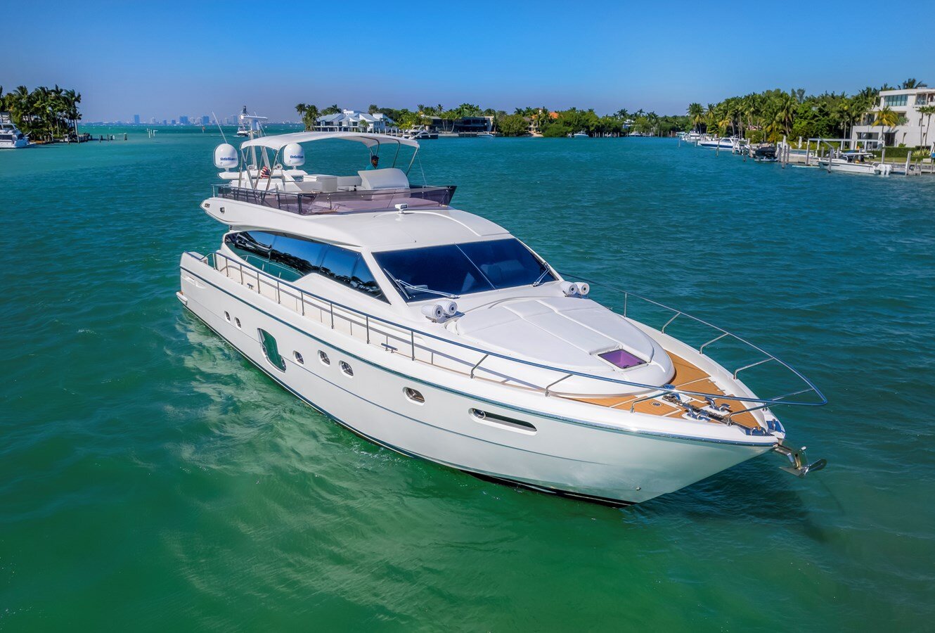 2011-ferretti-yachts-66-230b21
