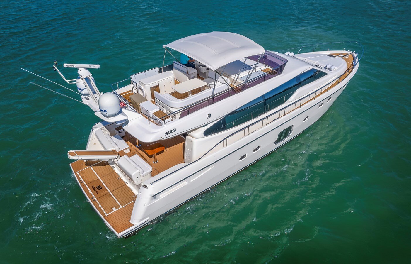 2011-ferretti-yachts-66-230b21