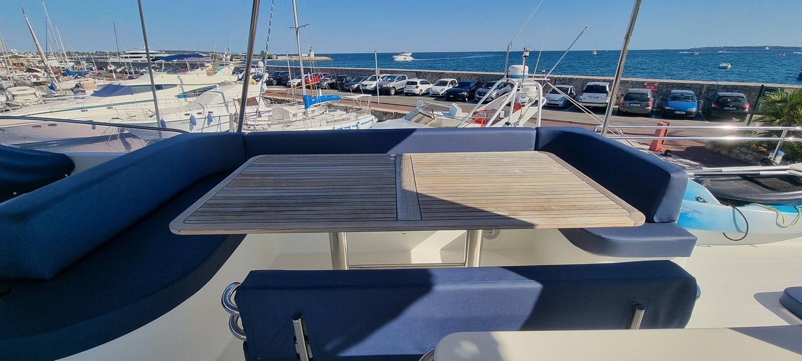 2011-fountaine-pajot-56-8-cd58b4