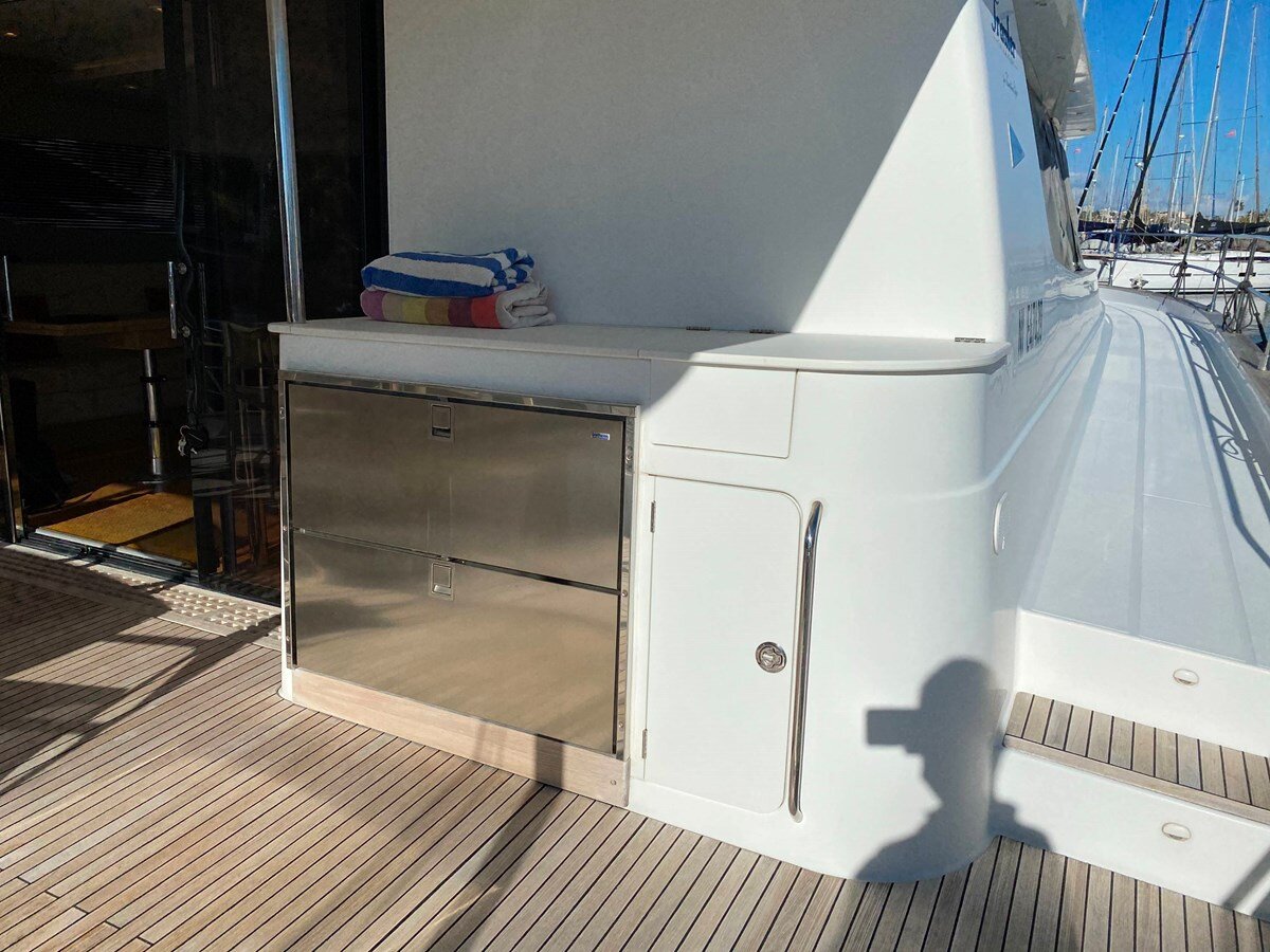 2011-fountaine-pajot-56-8-cd58b4