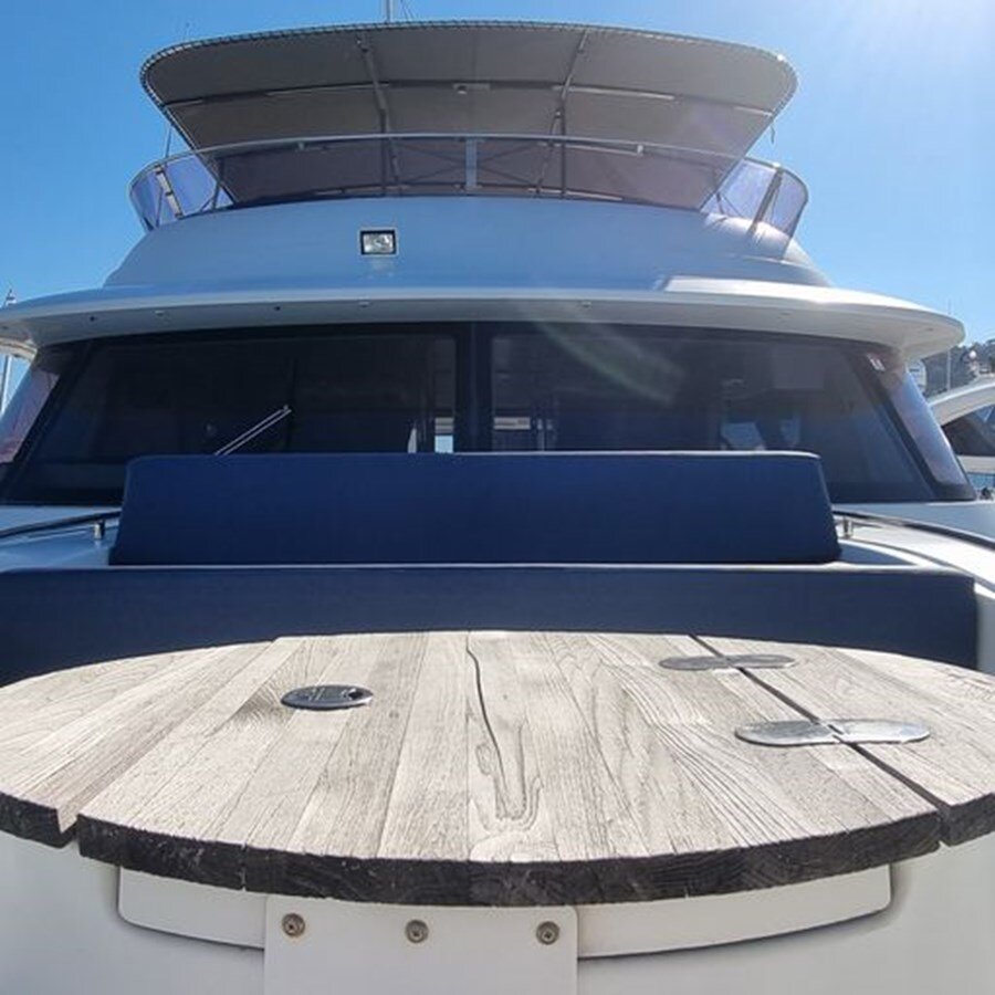 2011-fountaine-pajot-56-8-cd58b4
