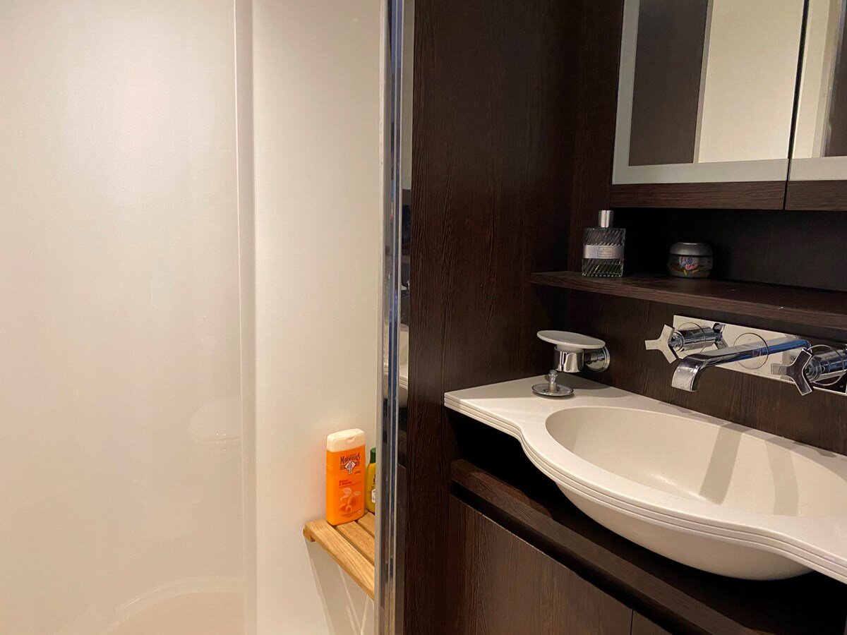 2011-fountaine-pajot-56-8-cd58b4