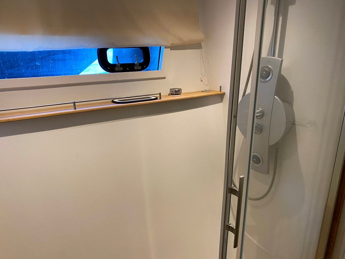 2011-fountaine-pajot-56-8-cd58b4