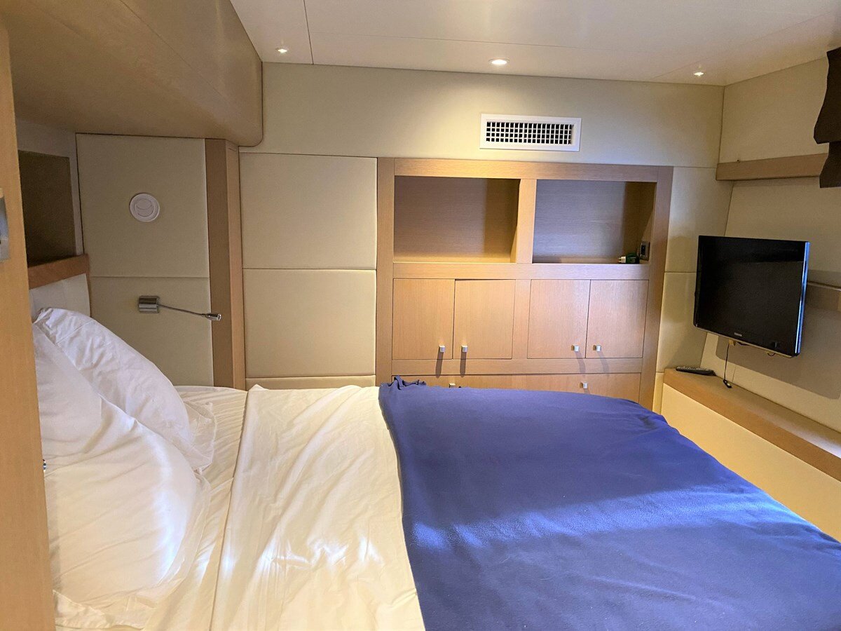 2011-fountaine-pajot-56-8-cd58b4