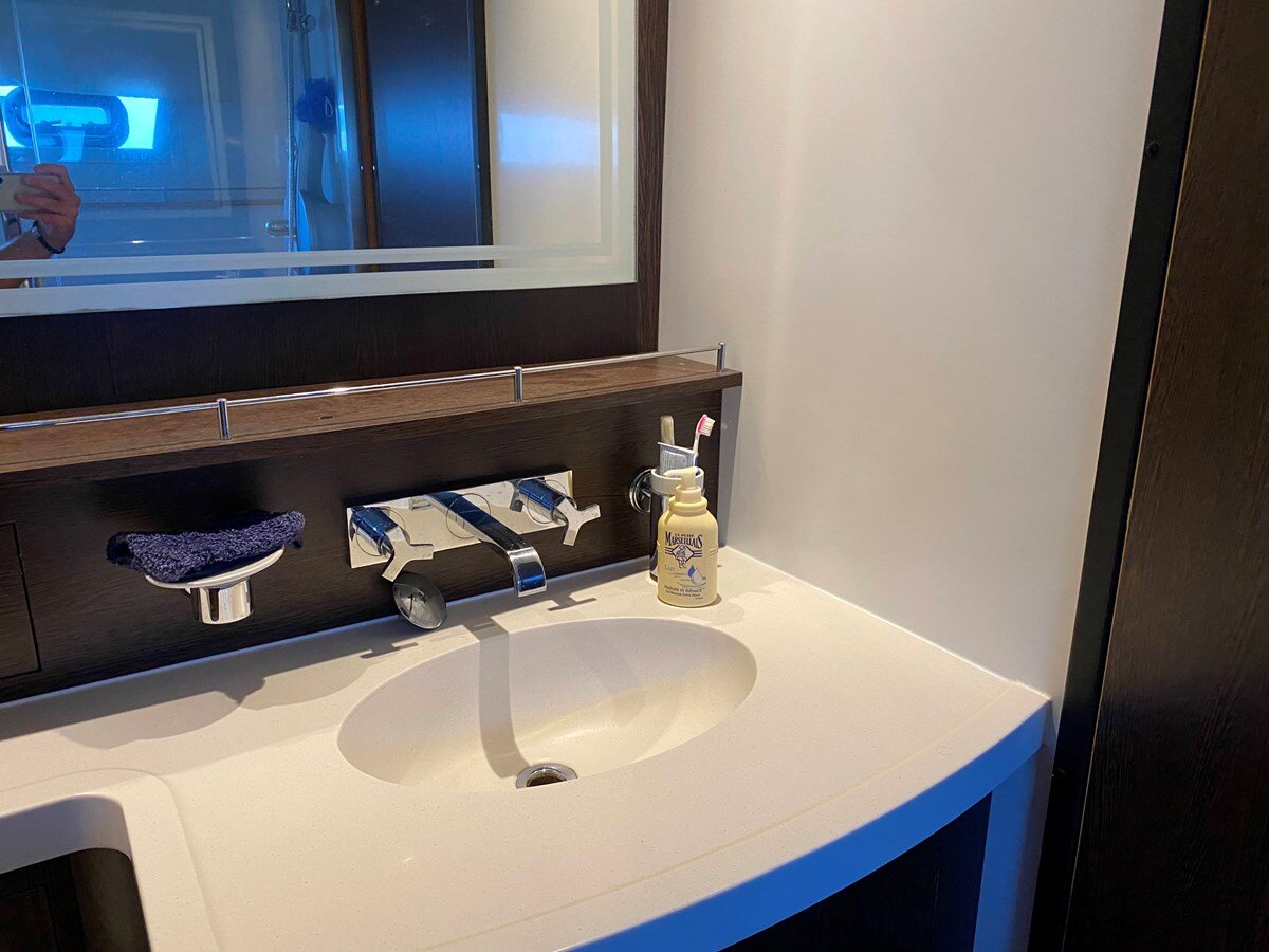 2011-fountaine-pajot-56-8-cd58b4