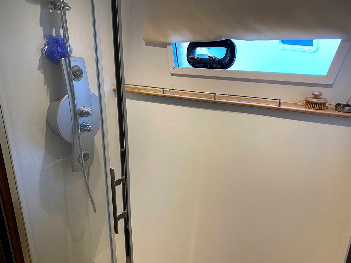 2011-fountaine-pajot-56-8-cd58b4