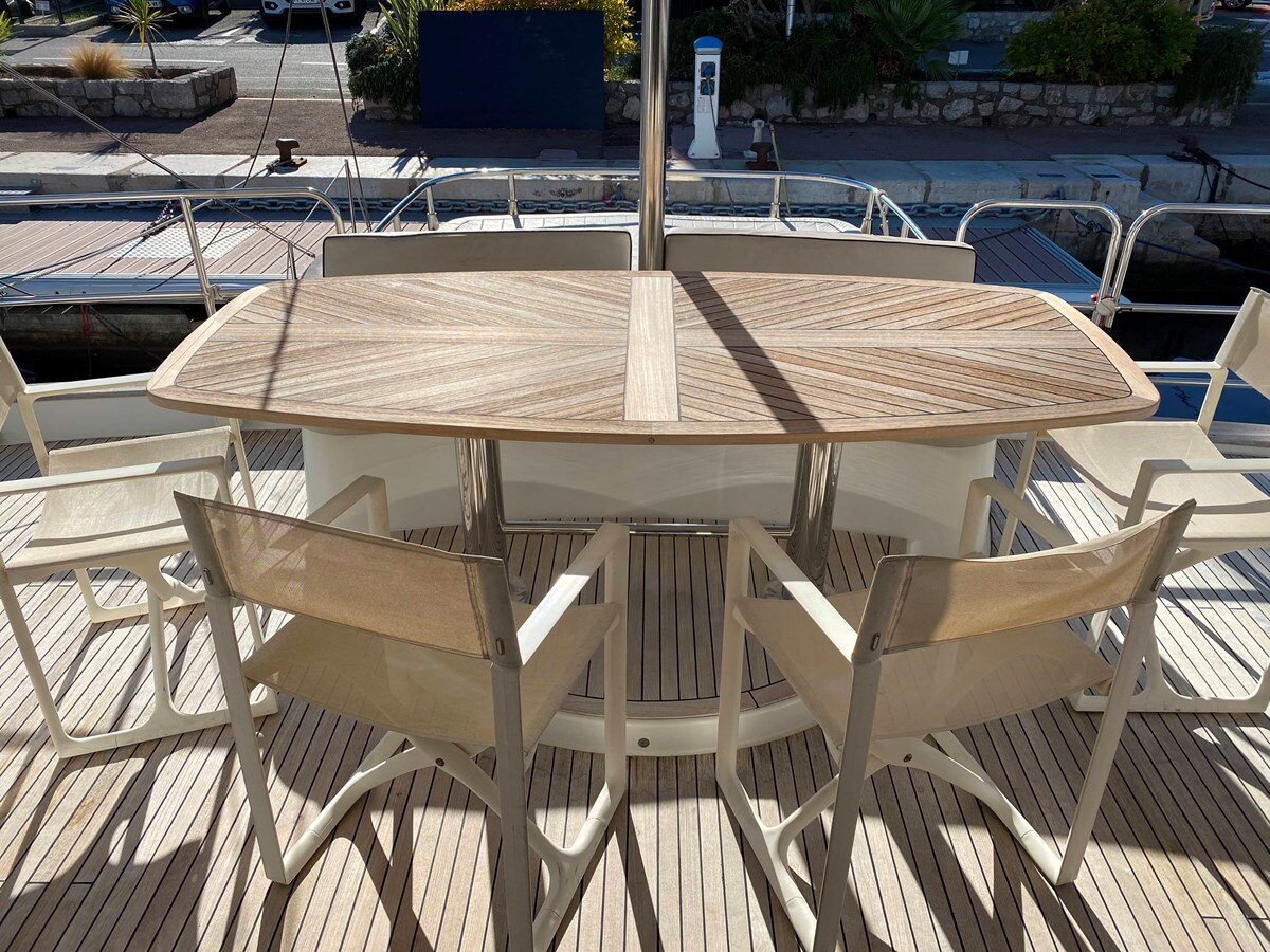 2011-fountaine-pajot-56-8-cd58b4