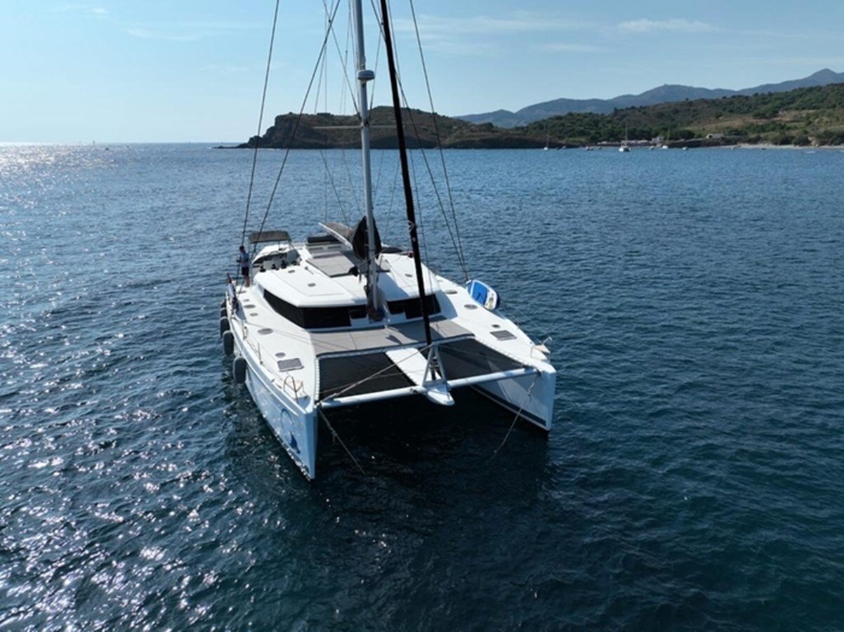 2011-fountaine-pajot-56-9-7ebecf