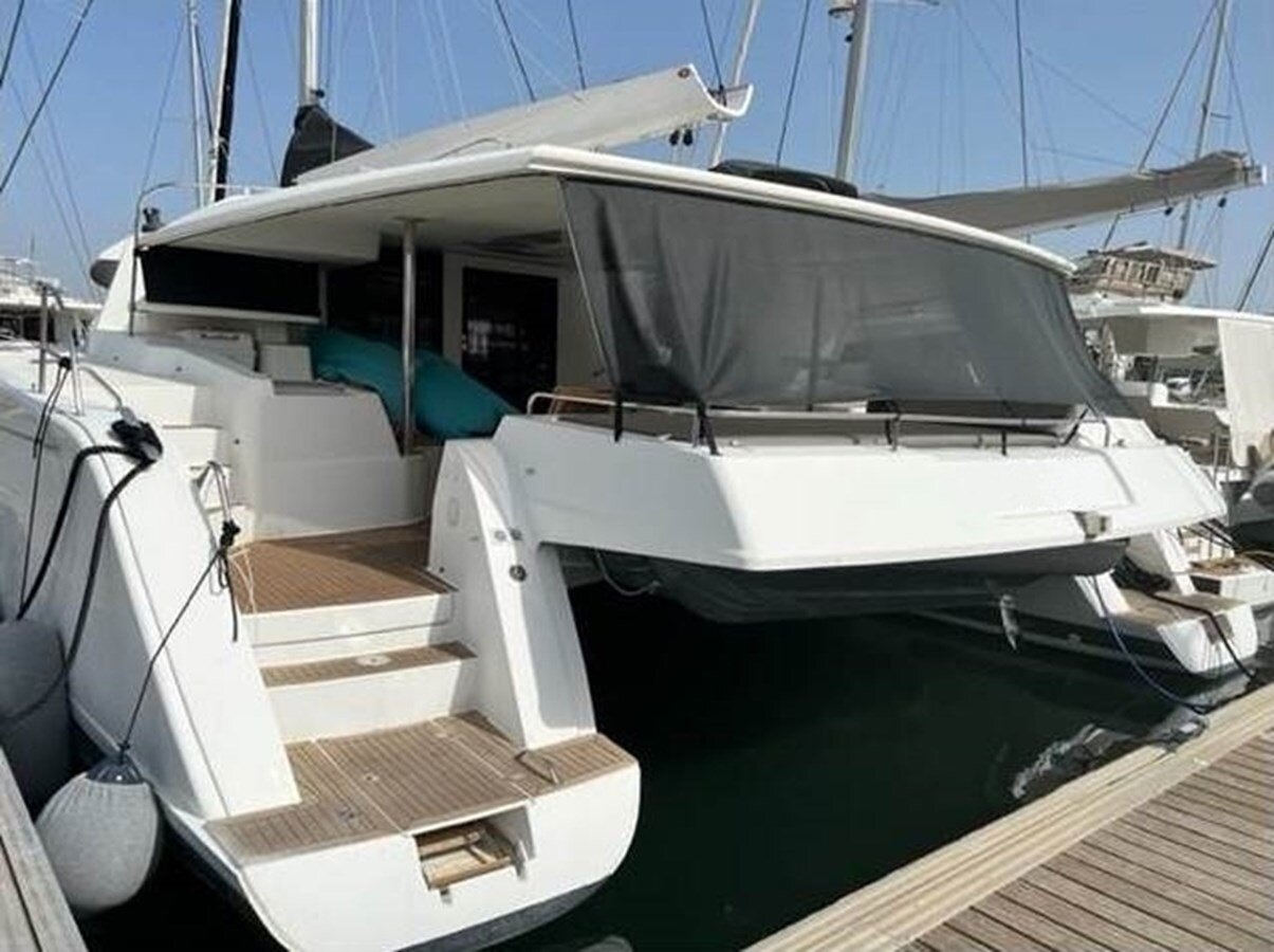 2011-fountaine-pajot-56-9-7ebecf