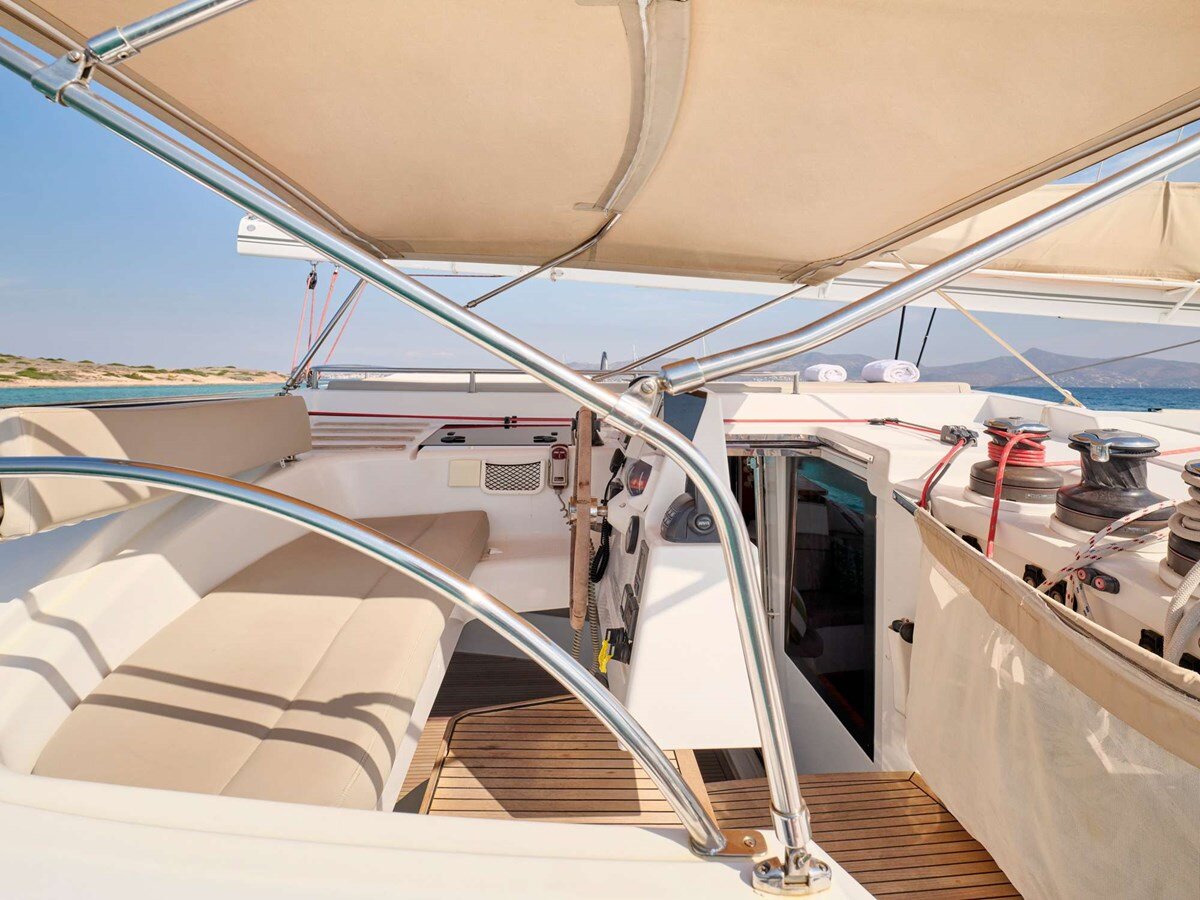 2011 FOUNTAINE PAJOT 65'