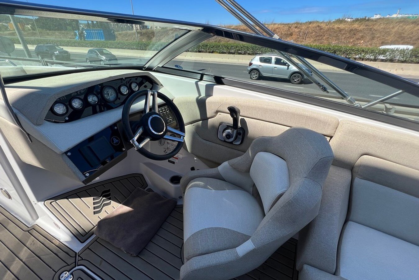 2011-four-winns-24-4-e7627a