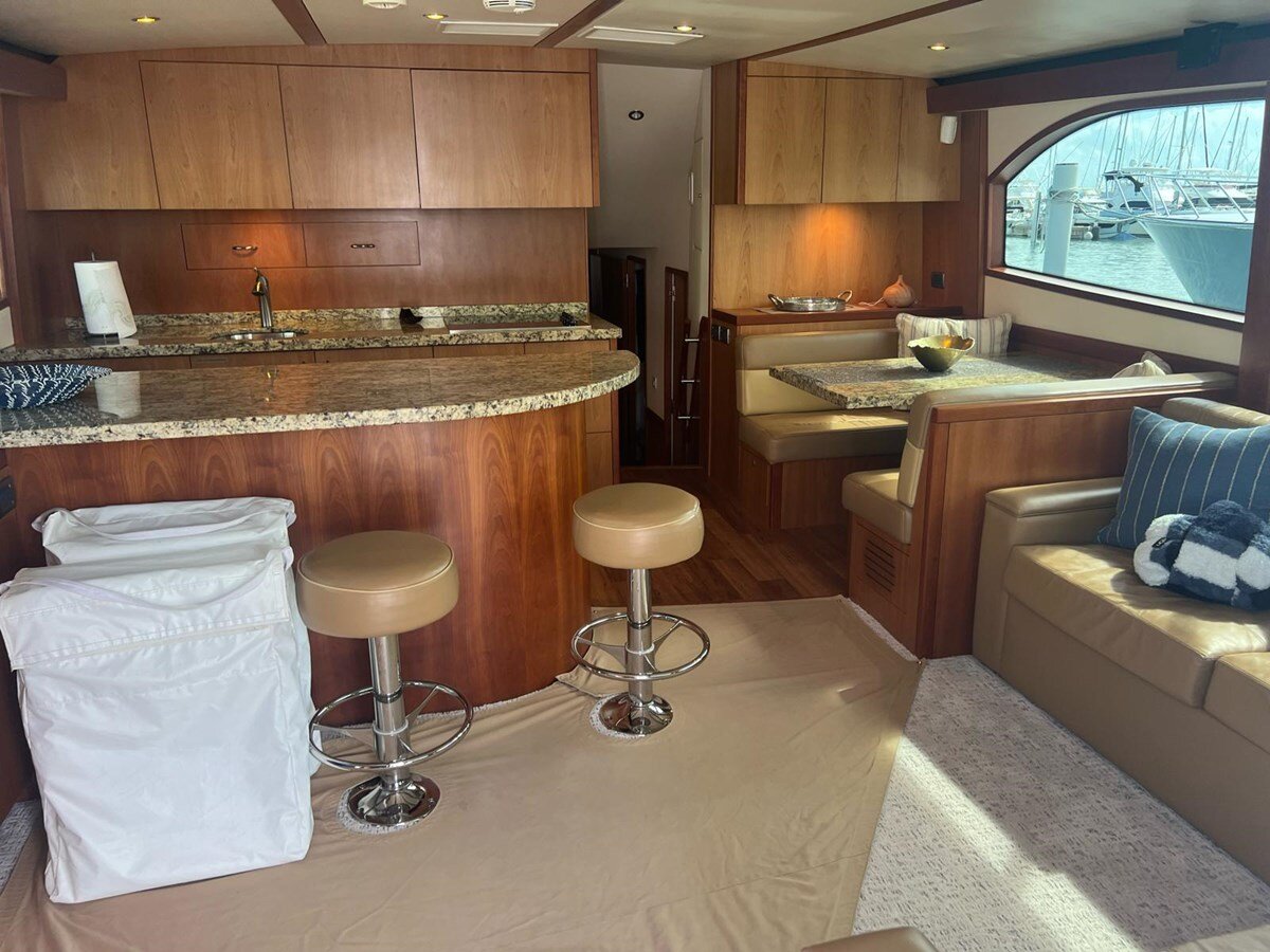 2011-hatteras-60-84f4ef