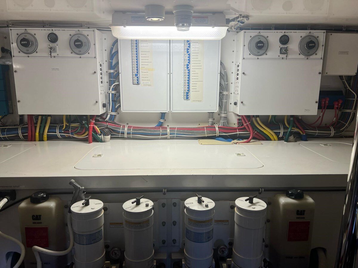 2011-hatteras-60-84f4ef