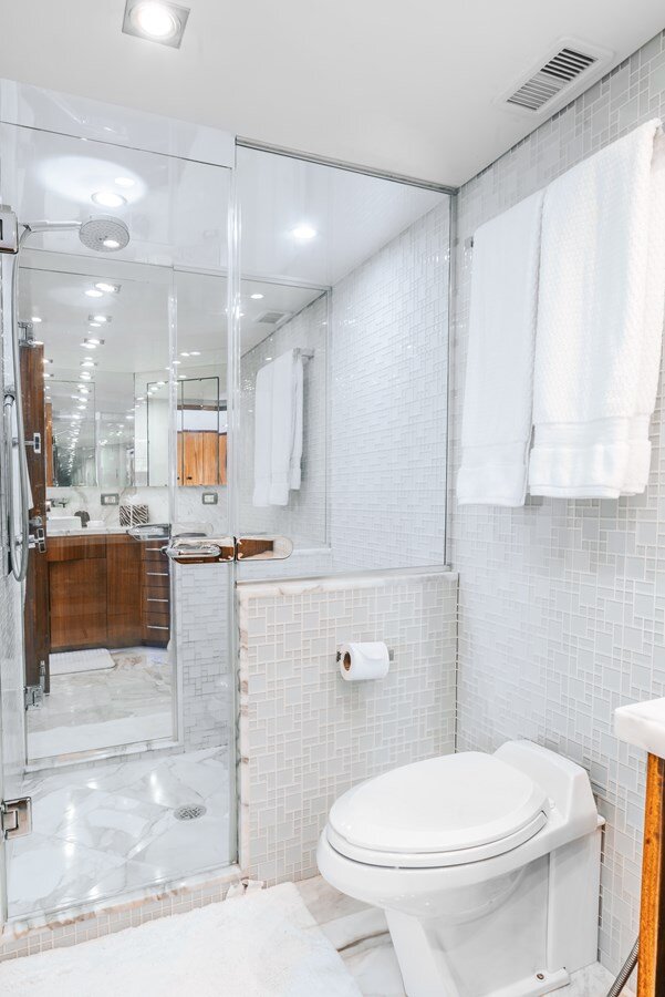 2011-hatteras-80-678f50