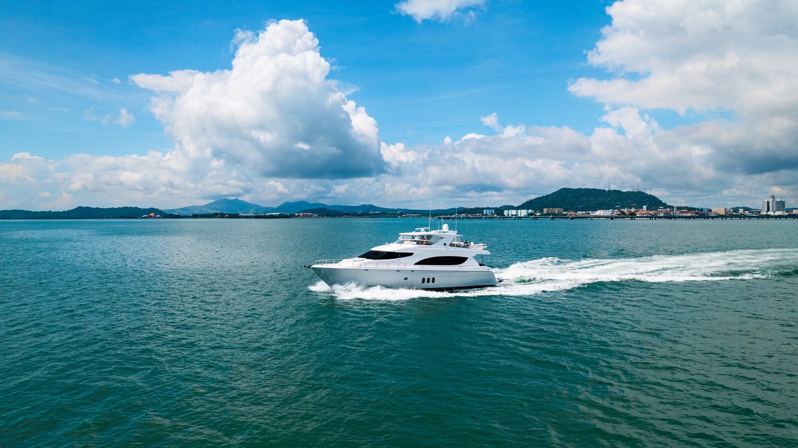 2011-hatteras-80-678f50