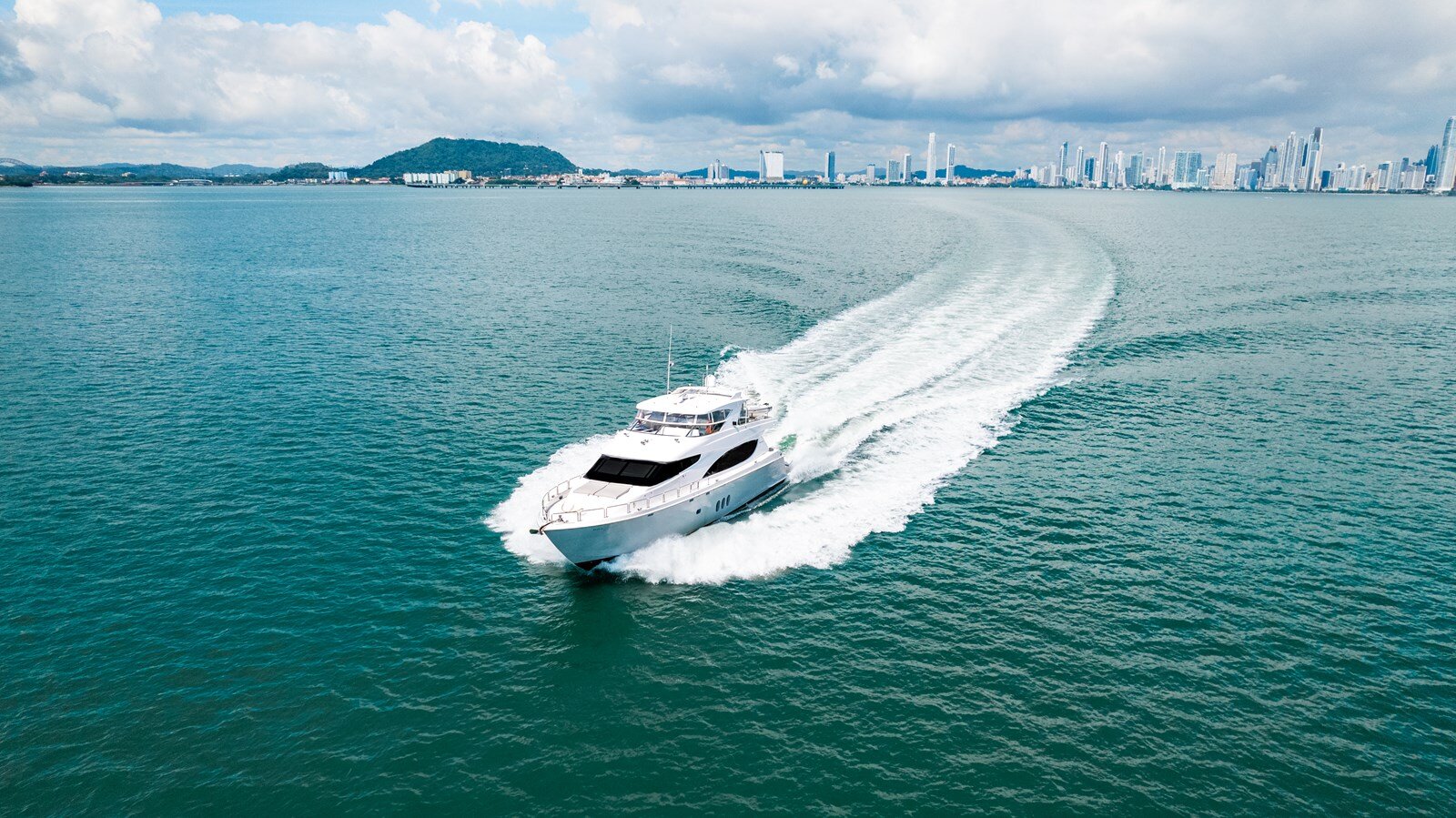 2011-hatteras-80-678f50