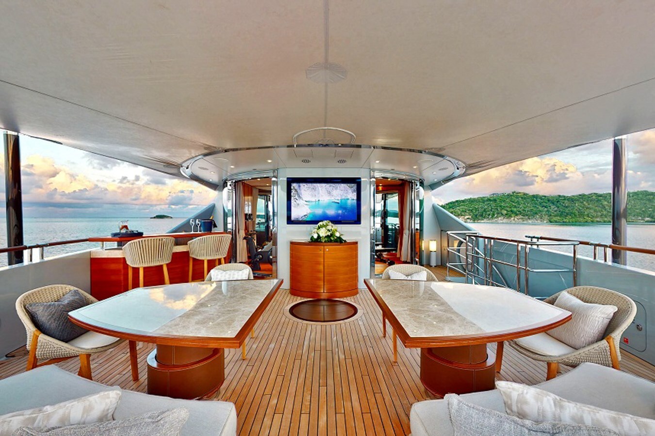 2011-heesen-yachts-180-6-10021f