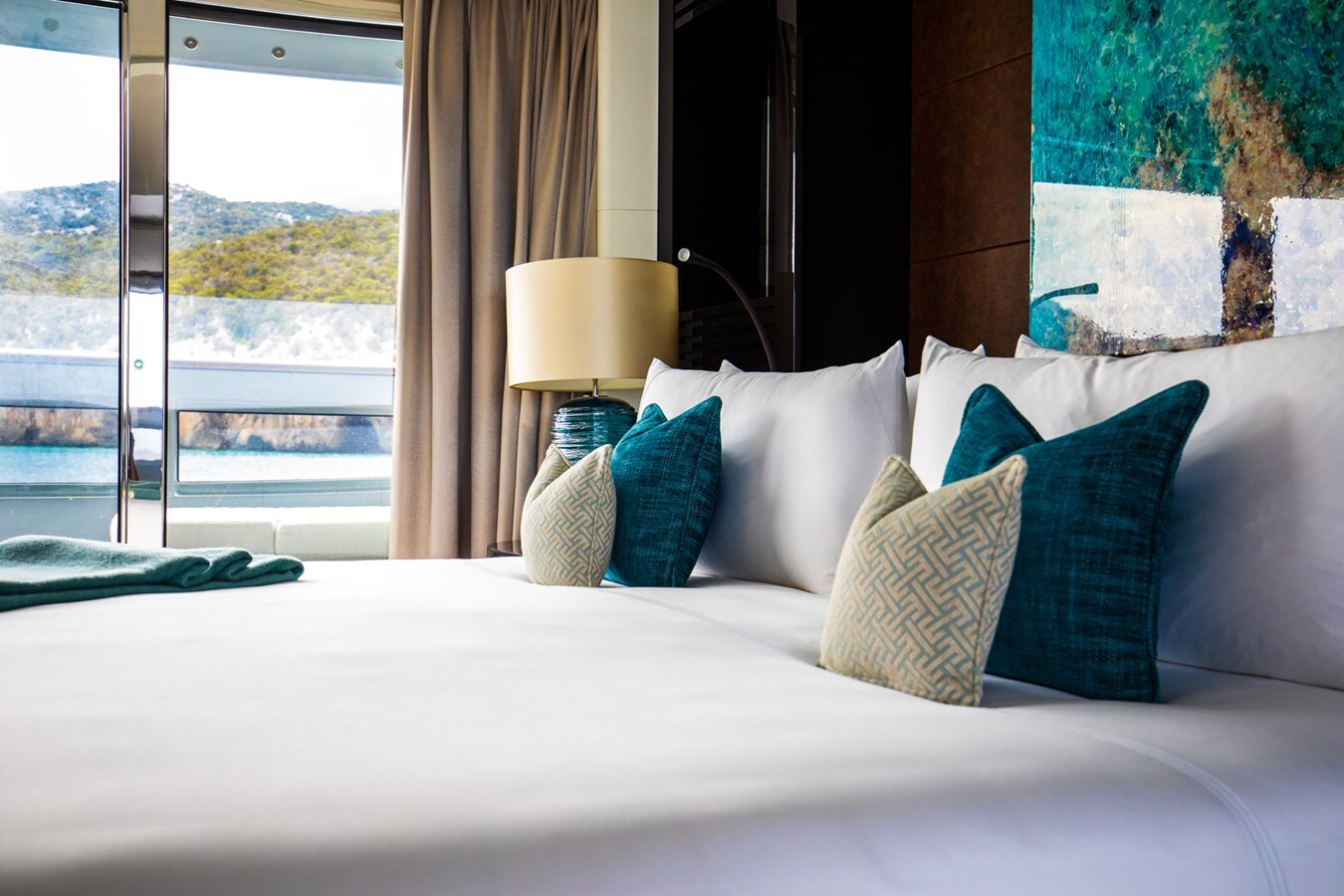 2011-heesen-yachts-180-6-10021f