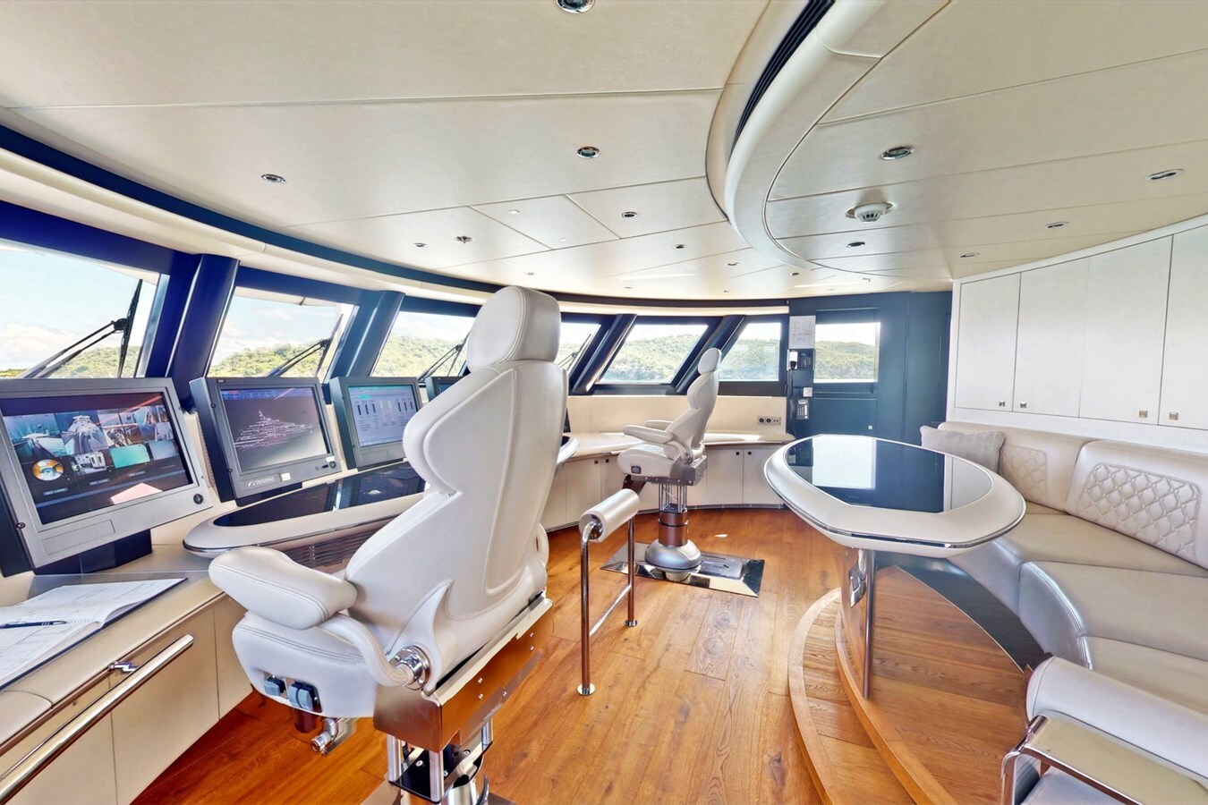 2011-heesen-yachts-180-6-10021f