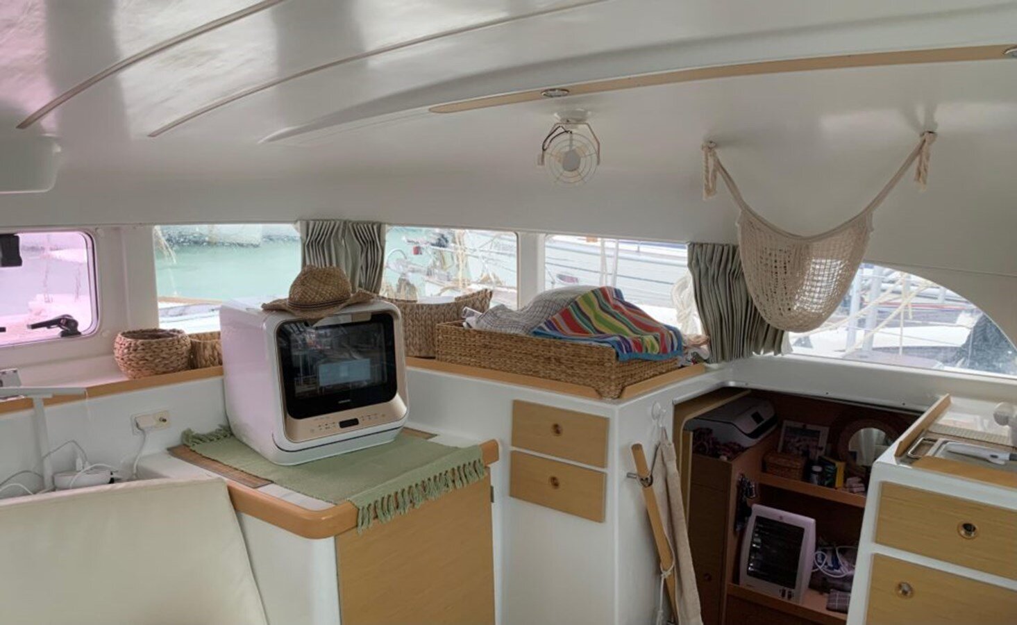 2011-lagoon-38-952225