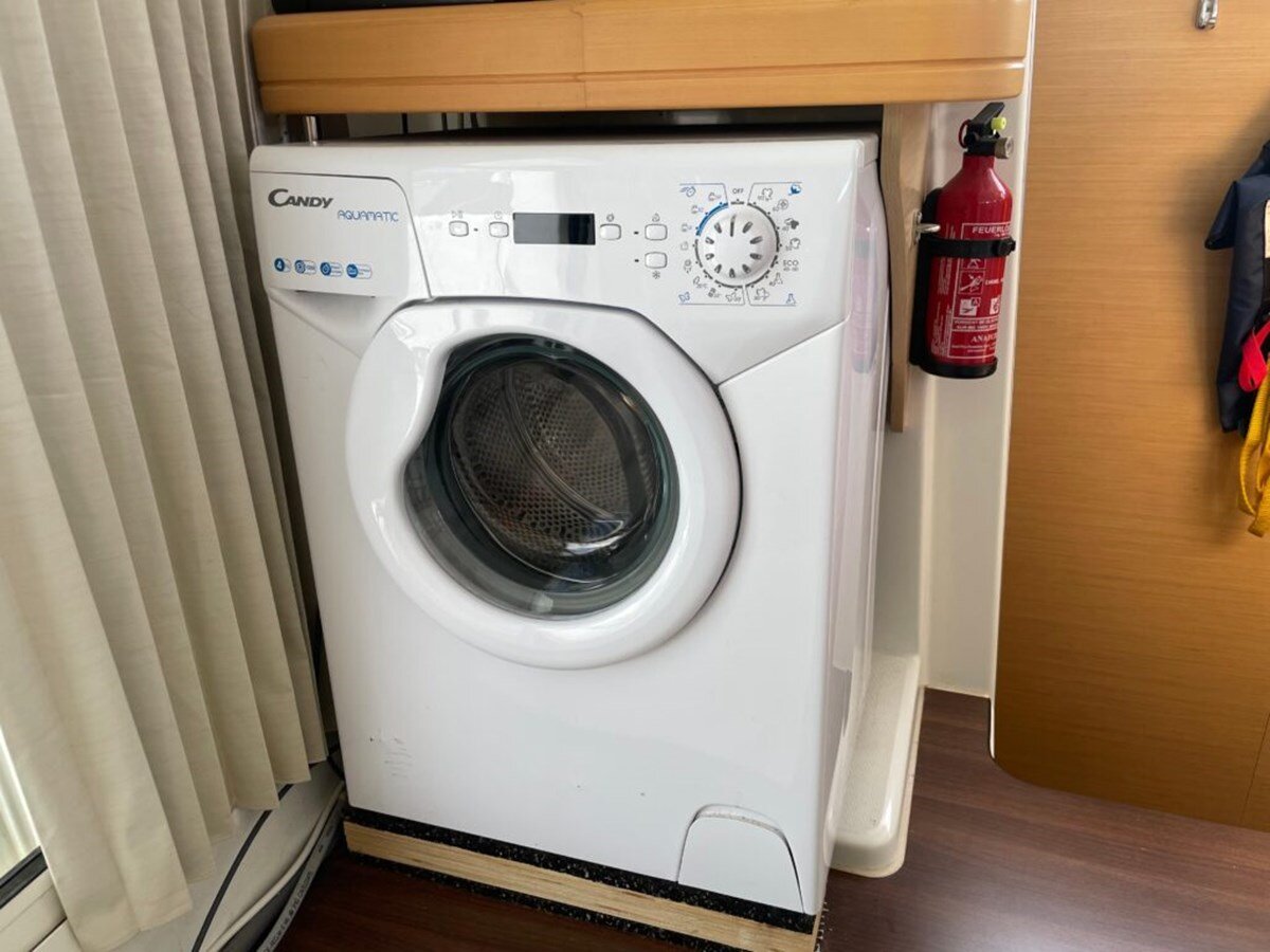 2011-lagoon-38-952225