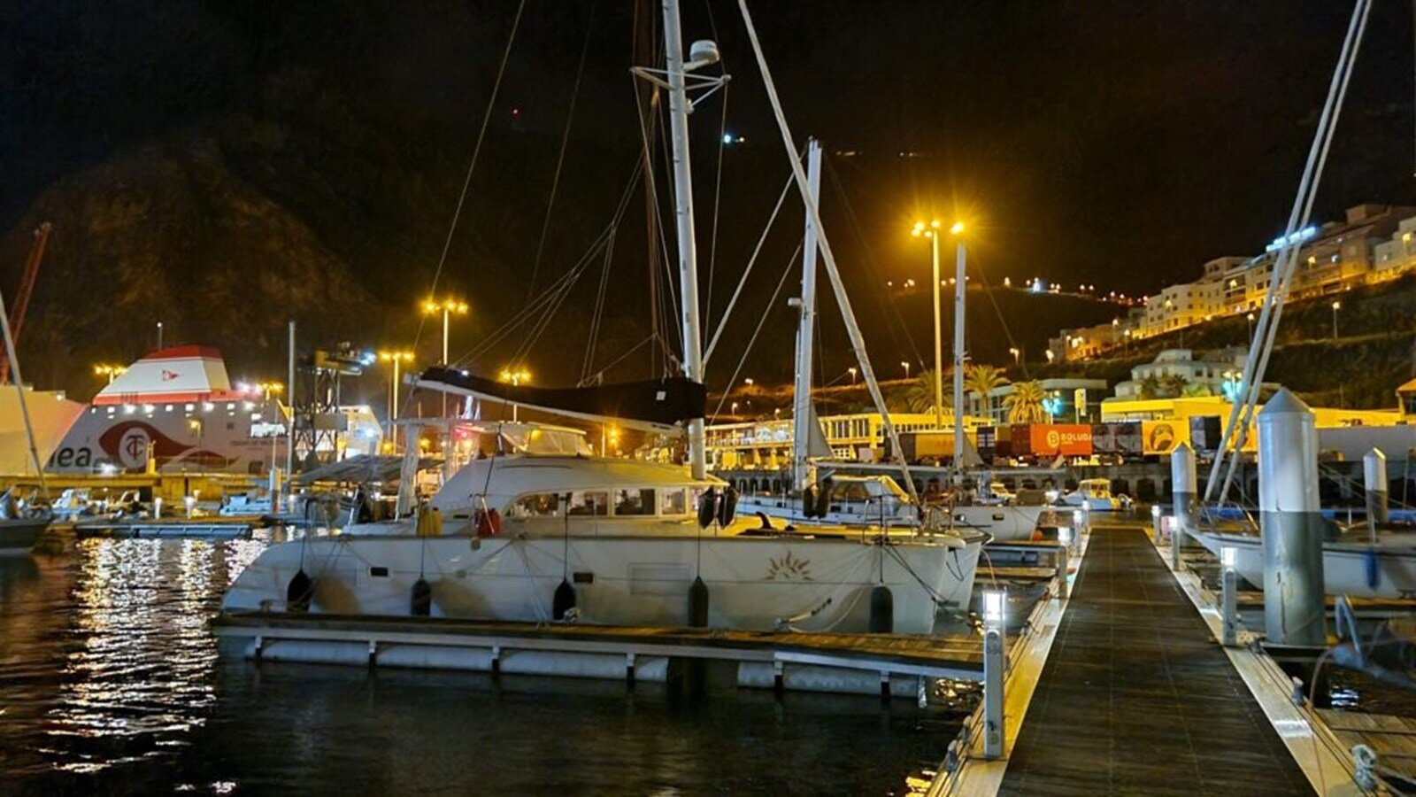 2011-lagoon-38-952225