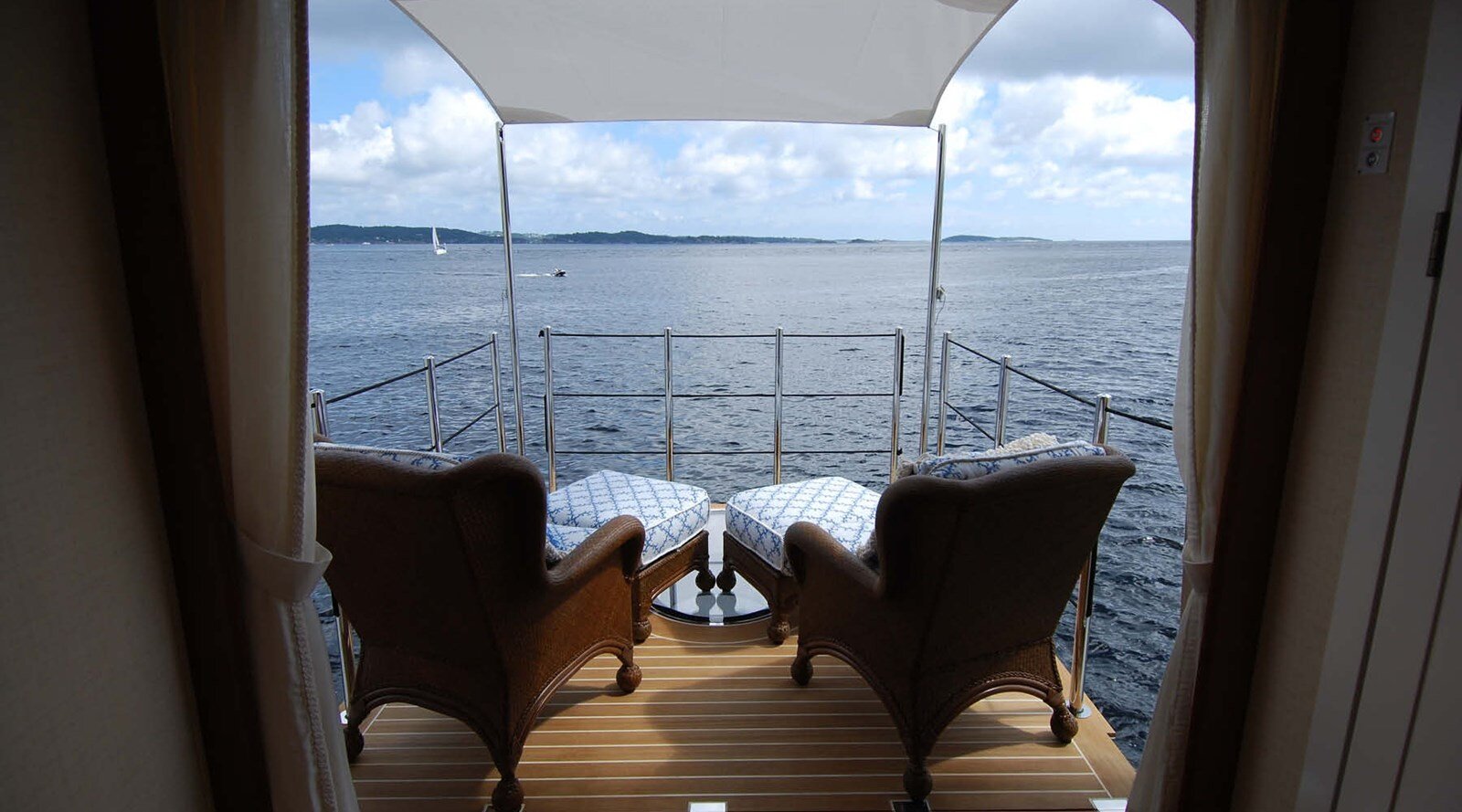 2011 LURSSEN 200' 2