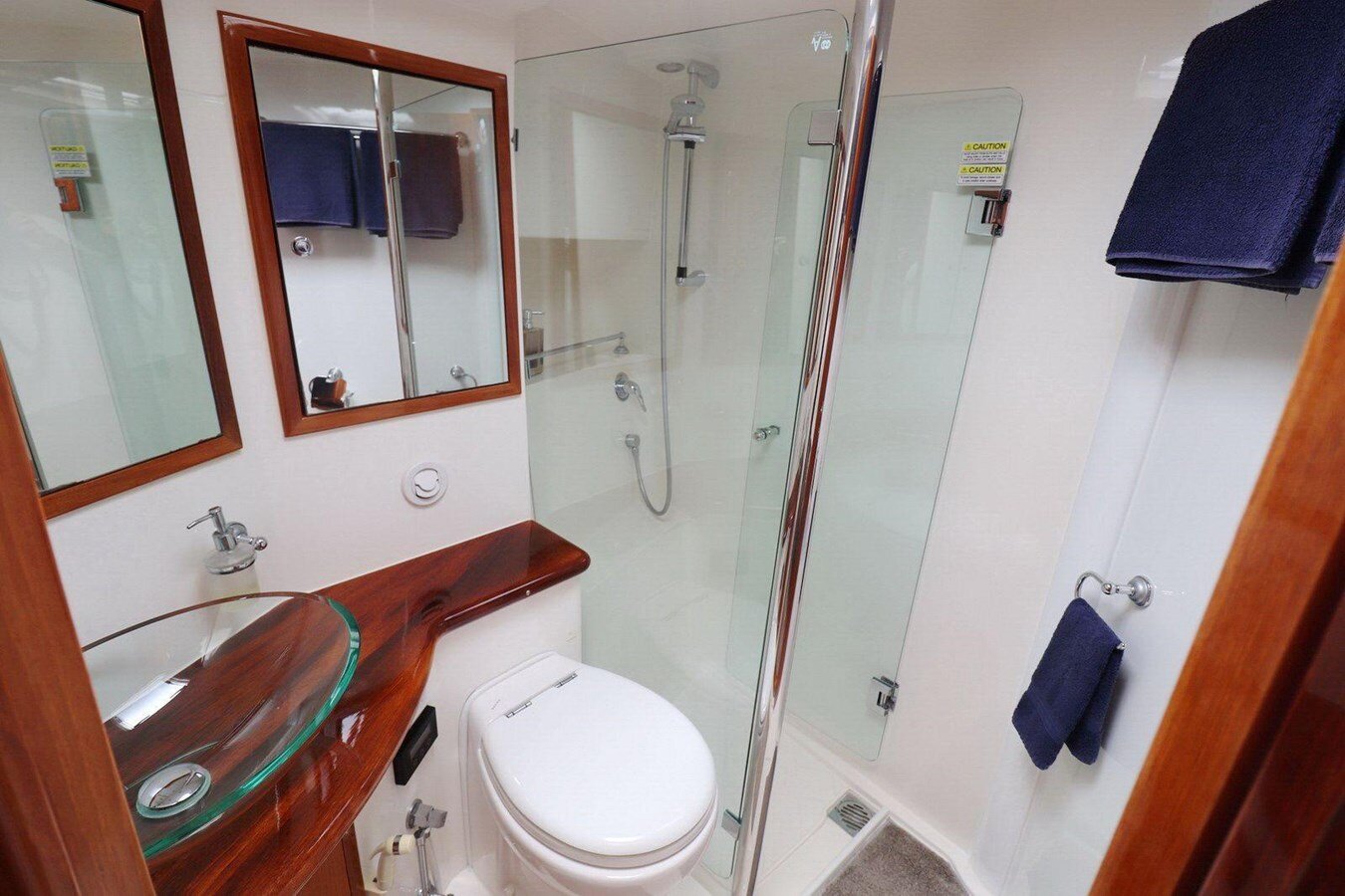 2011-maritimo-54-e07b49