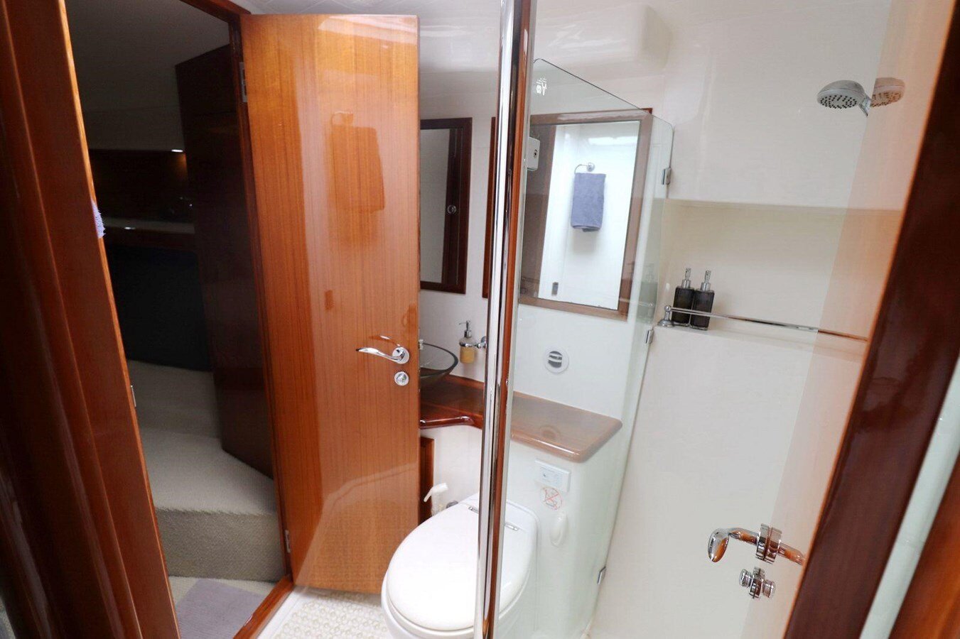 2011-maritimo-54-e07b49