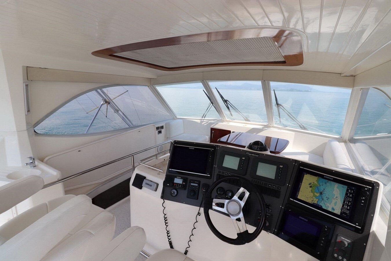 2011-maritimo-54-e07b49