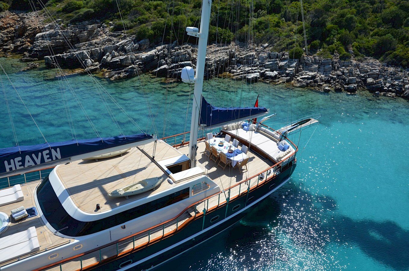 2011 MAVI ROTA YACHTING 98' 6