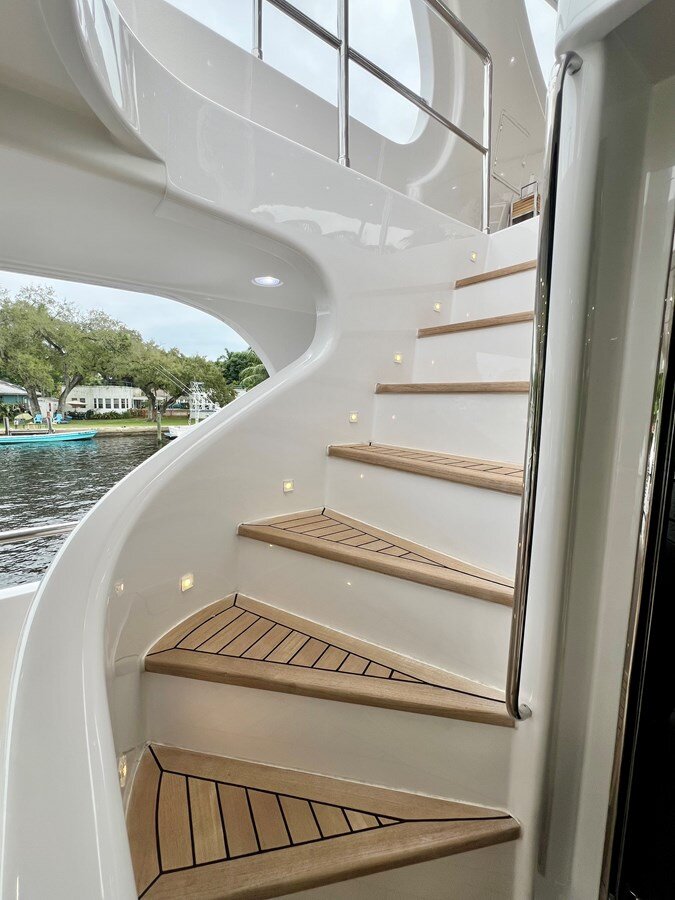 2011-mengi-yay-115-210b05