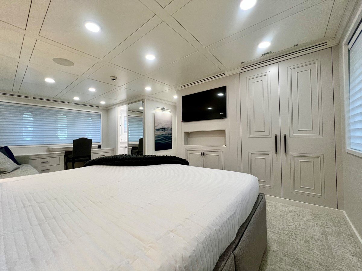 2011-mengi-yay-115-210b05