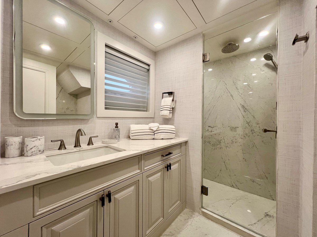 2011-mengi-yay-115-210b05