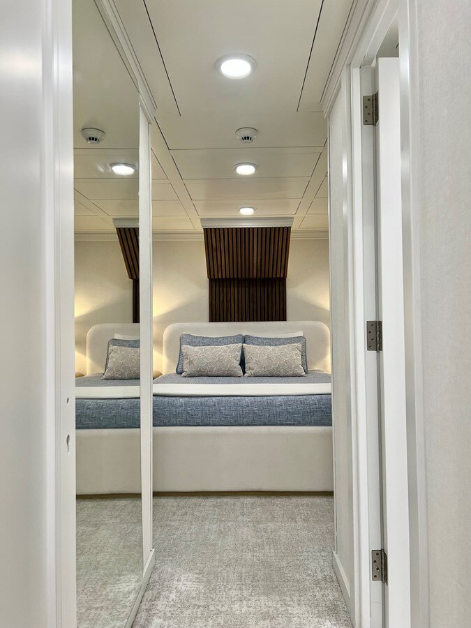 2011-mengi-yay-115-210b05