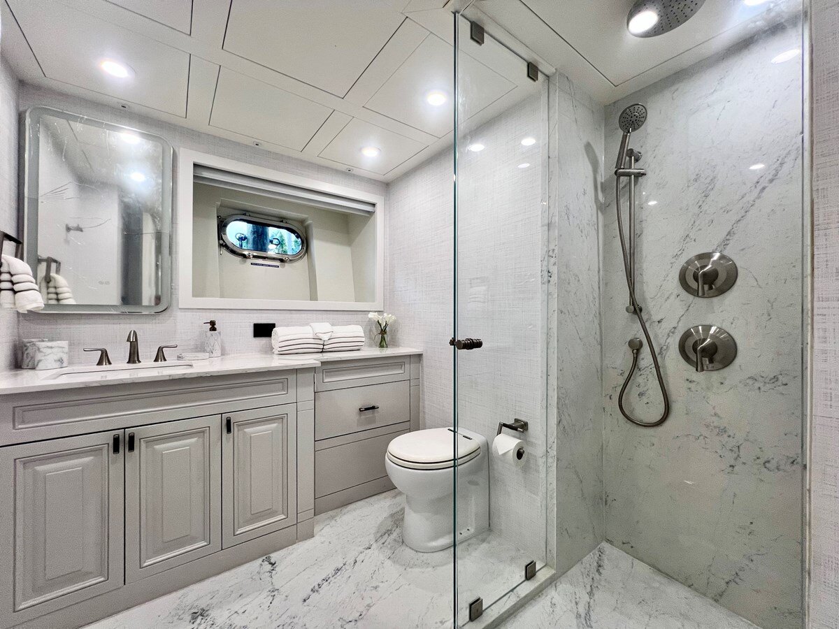 2011-mengi-yay-115-210b05