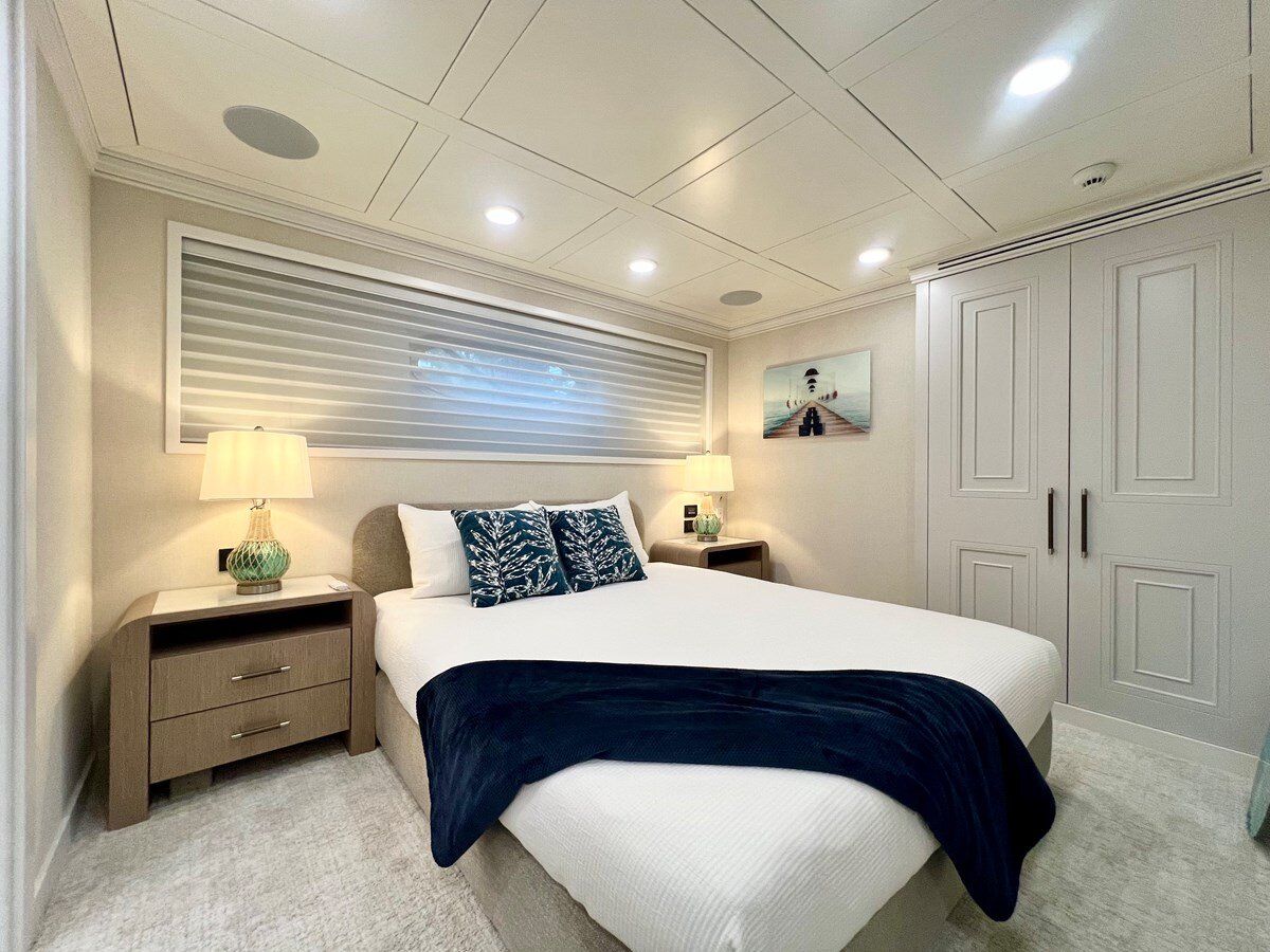 2011-mengi-yay-115-210b05