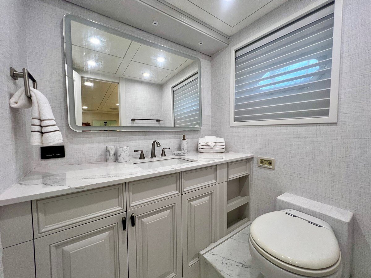 2011-mengi-yay-115-210b05