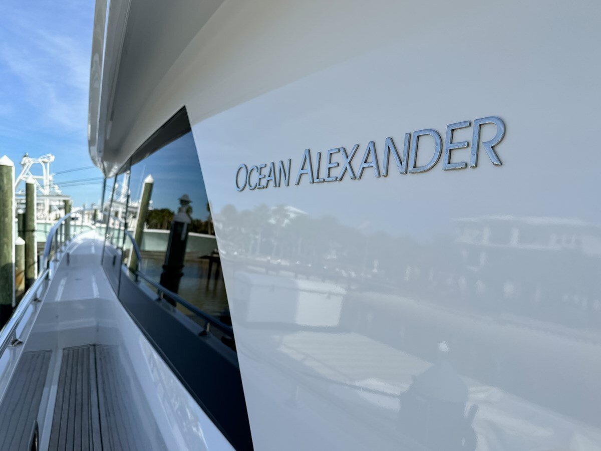 2011-ocean-alexander-71-8-98a56c